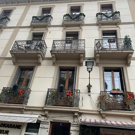 T2 Hyper Centre 3 Etoiles Rue Des Bains * 艾克斯莱班