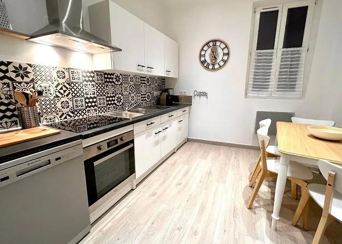 Daire T2 Hyper Centre 3 Etoiles Rue Des Bains *